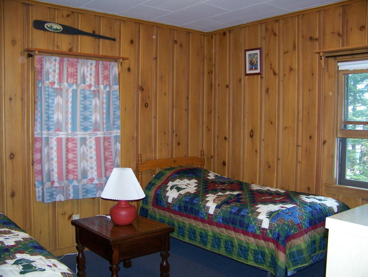 Отель Oak Ridge Phelps Экстерьер фото